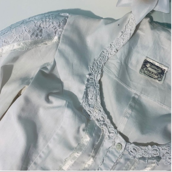 SOLD Jessica’s Gunnes Button Down Blouse - Picture 2 of 4